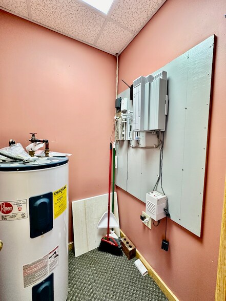 More Photos Of 415 Semora Rd, Roxboro Office For Sale