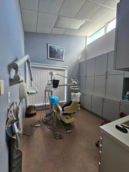 More Photos Of 1108 E Chocolate Ave, Hershey Medical For Sale
