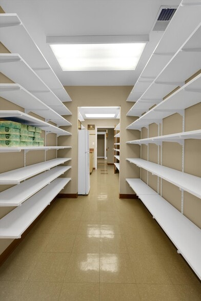 More Photos Of 3208 College Dr, Louisville Office Residential For Lease