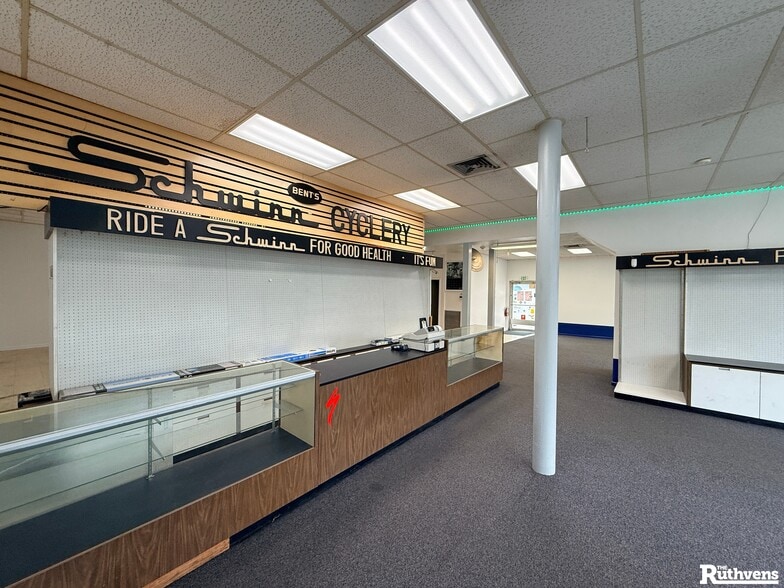 More Photos Of 1058 S Florida Ave, Lakeland Storefront Retail Office For Sale