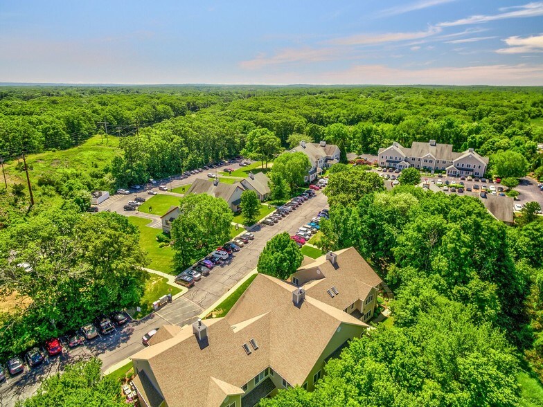 More Photos Of 1130 Ten Rod Rd, North Kingstown Medical For Sale