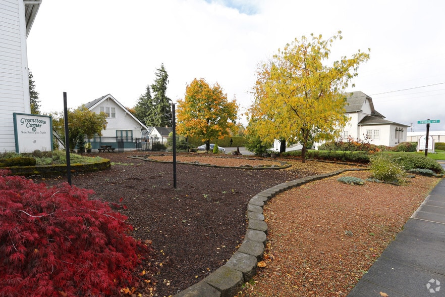 More Photos Of 300 E Main St, Molalla Religious Facility For Sale
