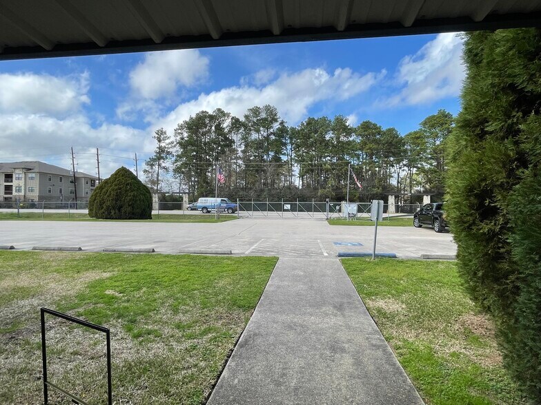 More Photos Of 2211 Louetta Rd, Spring Industrial For Sale