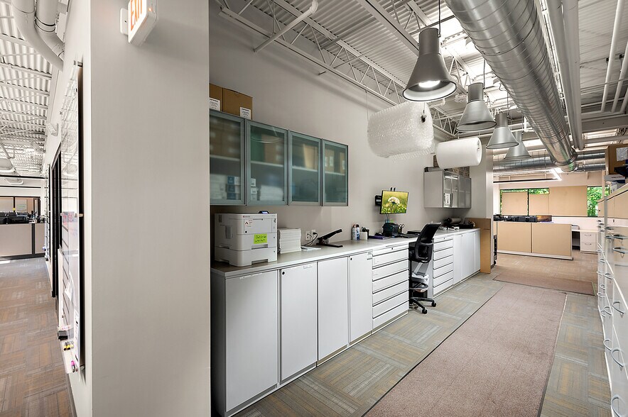 More Photos Of 43750 Garfield Rd, Clinton Township Office For Lease