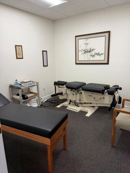 More Photos Of 9371 Cypress Lake Dr, Fort Myers Unknown For Lease