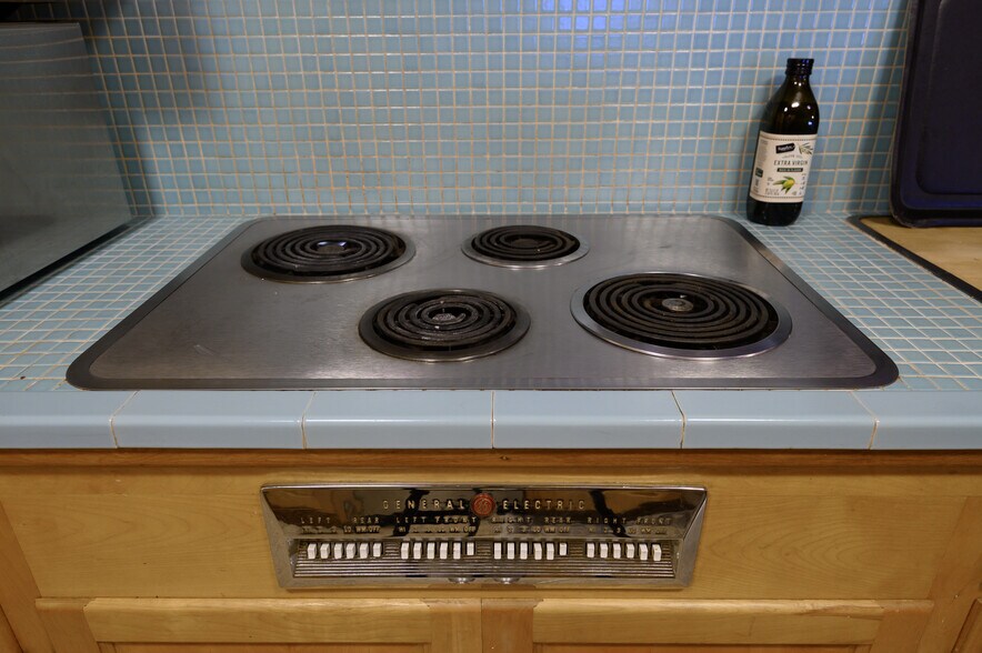 More Photos Of 531 W Main St, Denison Office For Sale