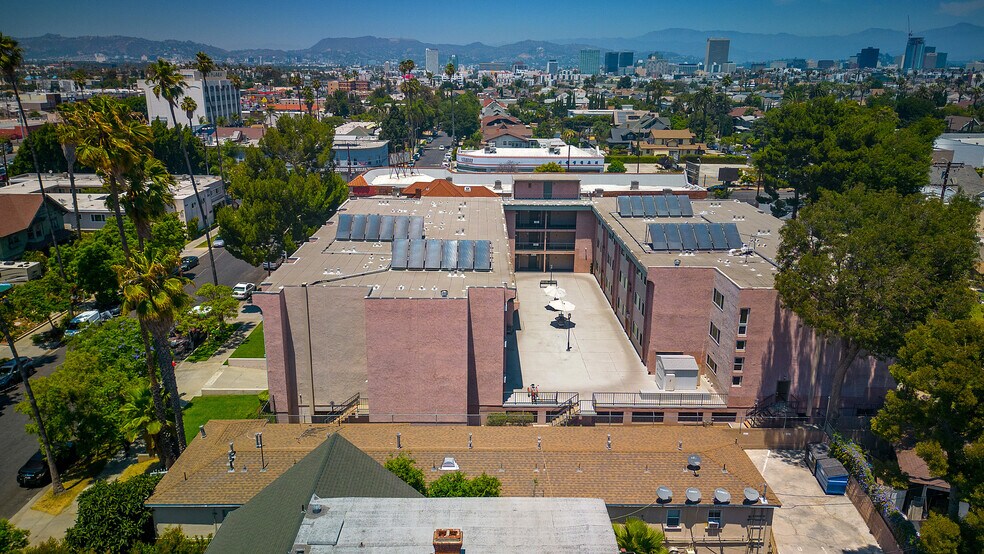 More Photos Of 1930 S Oxford Ave, Los Angeles Apartments For Sale