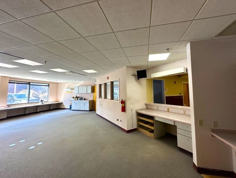 More Photos Of 301 W 1st St, Dayton Medical For Sale