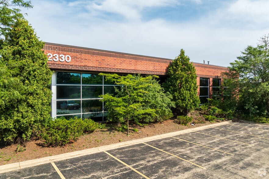 Primary Photo Of 2330 N Hammond Dr, Schaumburg Office For Lease