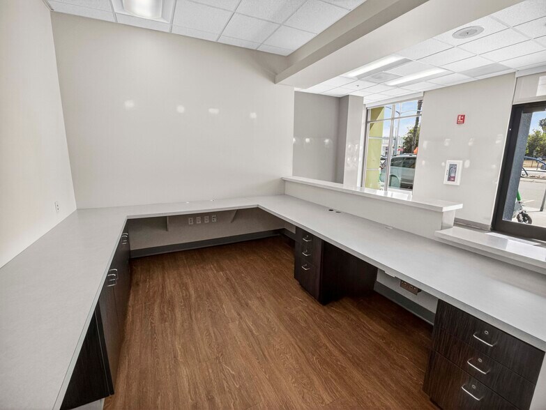 More Photos Of 1081 Long Beach Blvd, Long Beach Apartments For Lease