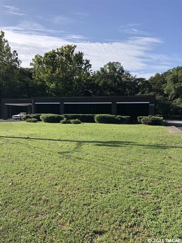 More Photos Of 2725 SE Hawthorne Rd, Gainesville Funeral Home For Sale