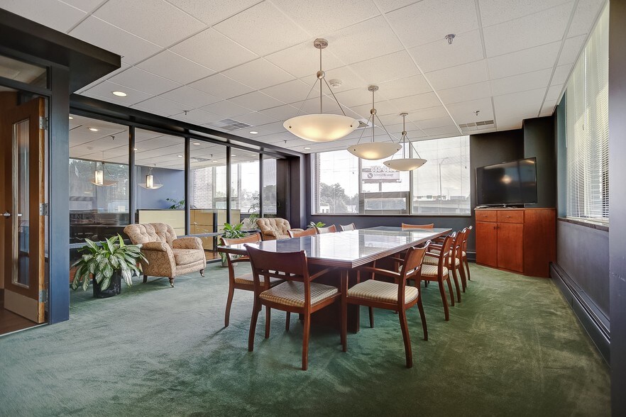 More Photos Of 1500 Paxton St, Harrisburg Office For Lease