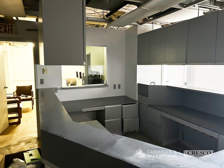 More Photos Of 3461 Warrensville Center Rd, Shaker Heights Office For Sale