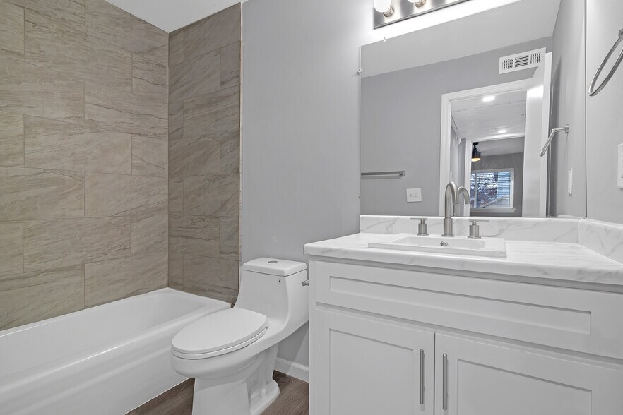 More Photos Of 4747 S Darlington Ave, Tulsa Apartments For Sale