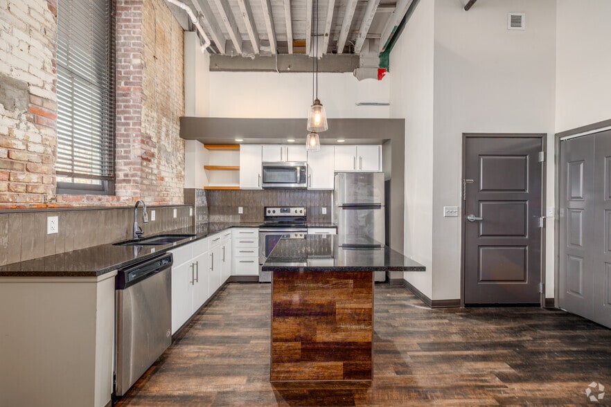 More Photos Of 619 E William St, Wichita Apartments For Sale