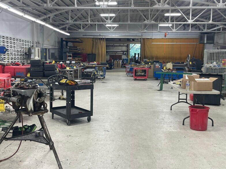 More Photos Of 3209 S Church St, Rocky Mount Warehouse For Sale
