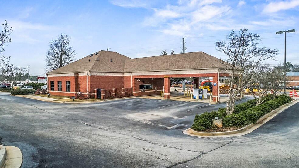 More Photos Of 865 Ga-20/81 Hwy, McDonough Bank For Sale