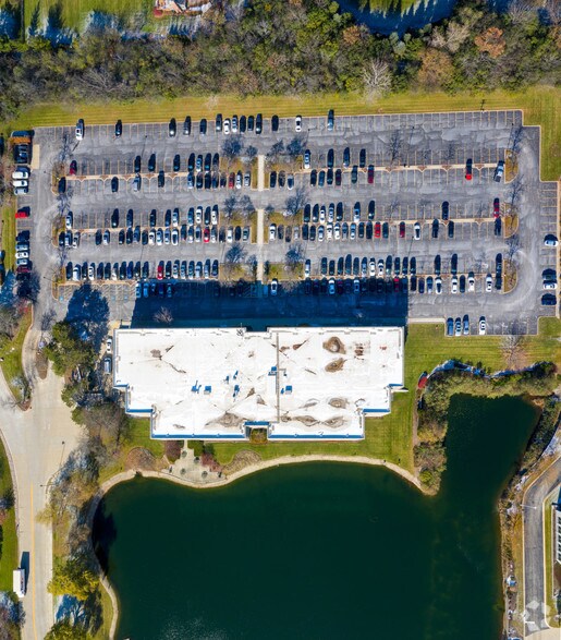 More Photos Of 2801 Lakeside Dr, Bannockburn Office For Lease