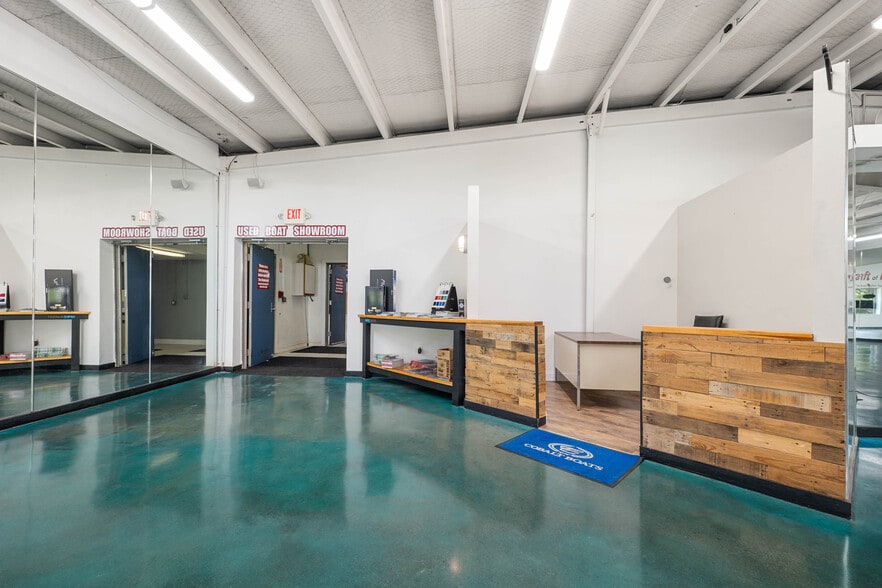 More Photos Of 177 NH Route 104, Meredith Freestanding For Lease
