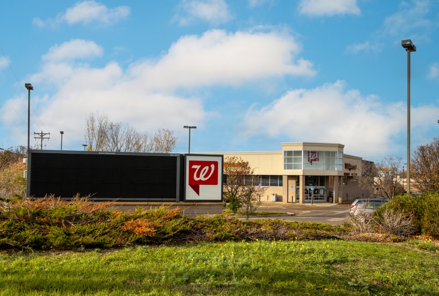 More Photos Of 2200 Highway 13 E, Burnsville Drugstore For Sale
