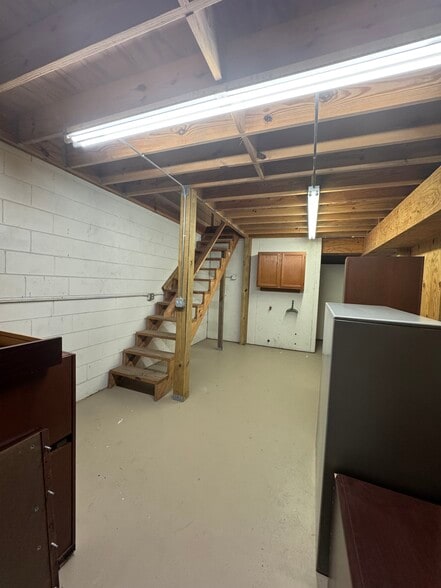 More Photos Of 3903 Industry Blvd, Lakeland Warehouse For Lease