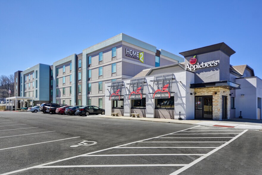 More Photos Of 3404-3440 Rainbow Blvd, Kansas City Storefront For Lease