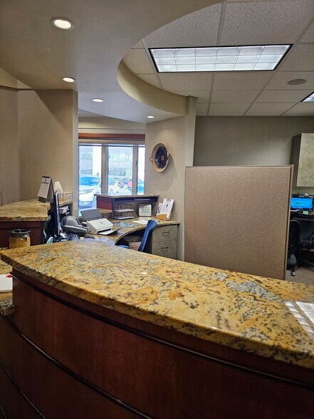 More Photos Of 1108 E Chocolate Ave, Hershey Medical For Sale