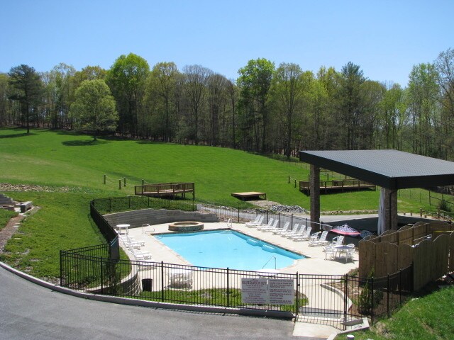 More Photos Of 171 Copperhead Pky, Blairsville Hotel For Sale