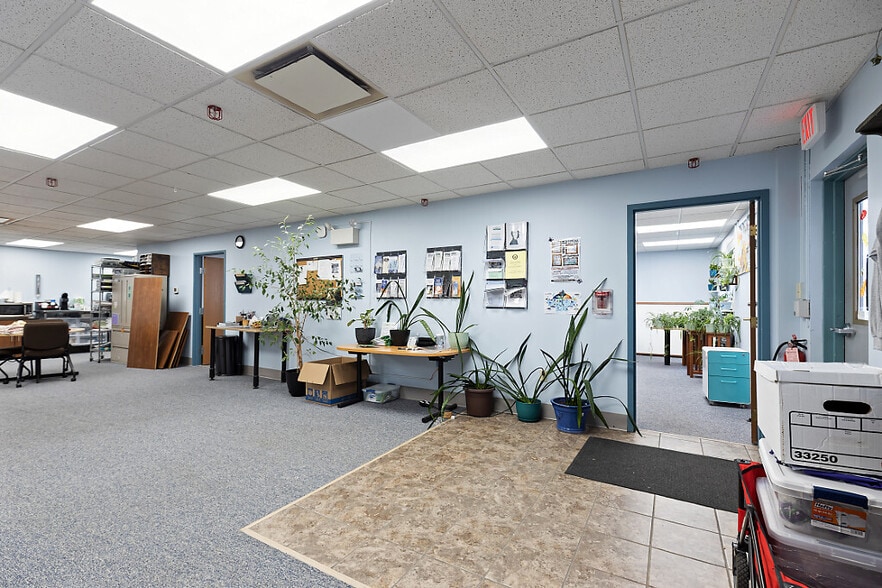 More Photos Of 219 Capitol St, Augusta Office For Lease