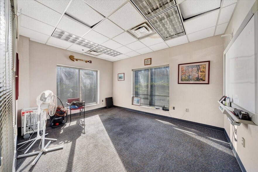 More Photos Of 17921 Main St, Buchanan Manufacturing For Sale