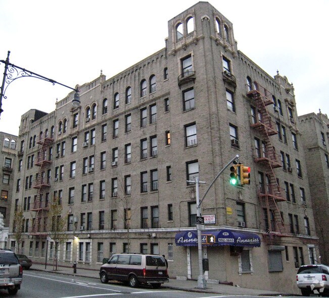 Primary Photo Of 990 Gerard Ave, Bronx Apartments For Lease