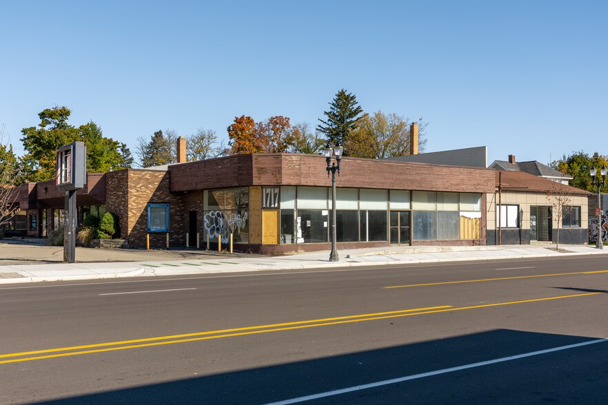 More Photos Of , Lansing Unknown For Sale