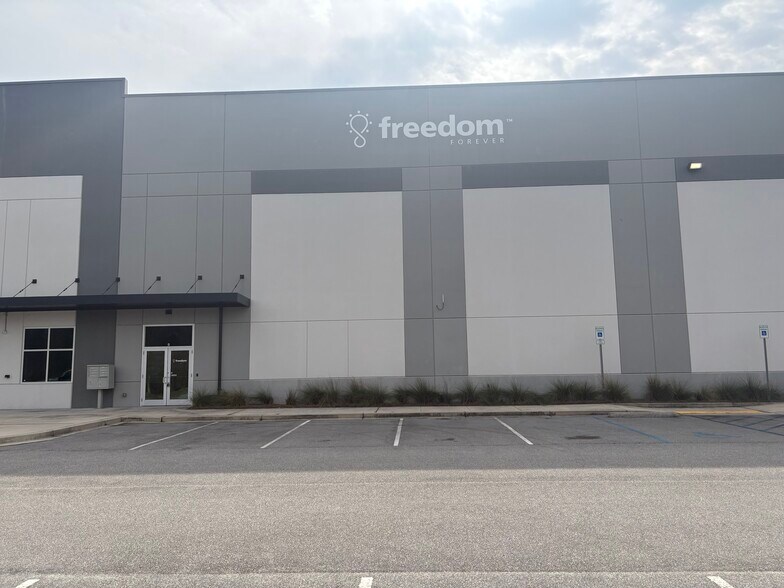 Primary Photo Of 7791 Palmetto Commerce Pky, North Charleston Industrial For Lease
