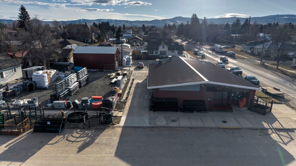 More Photos Of 401 Milwaukee Ave, Deer Lodge Office For Sale