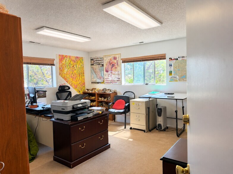 More Photos Of 235 W Pueblo St, Reno Research And Development For Sale