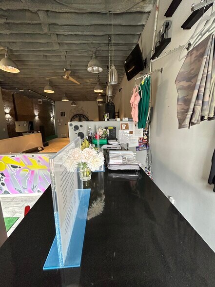 More Photos Of 10903 S Michigan Ave, Chicago Apartments For Lease