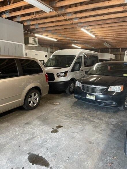 More Photos Of 497 S 17th St, Newark Warehouse For Sale
