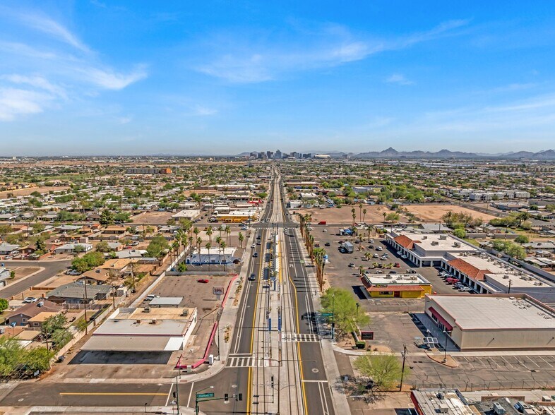 More Photos Of 5217-5233 S Central Ave, Phoenix General Retail For Lease