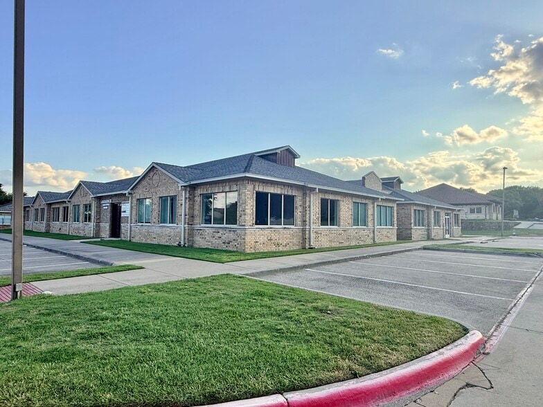 More Photos Of 4601 Old Shepard Place, Plano Medical For Sale