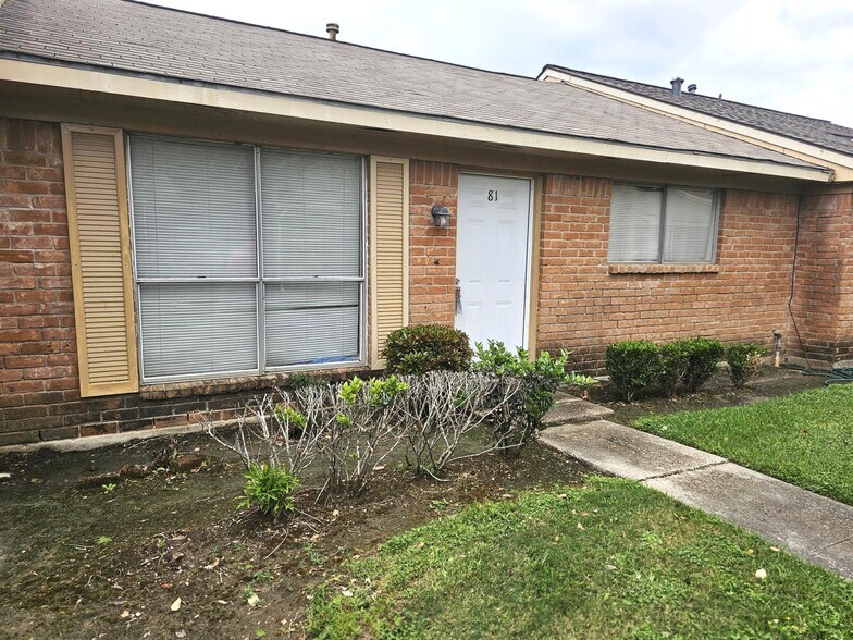 More Photos Of 3302 Burke Rd, Pasadena Apartments For Sale