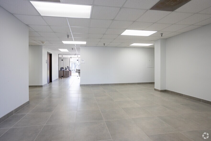 More Photos Of 4040 Red Bluff Rd, Pasadena Office For Lease