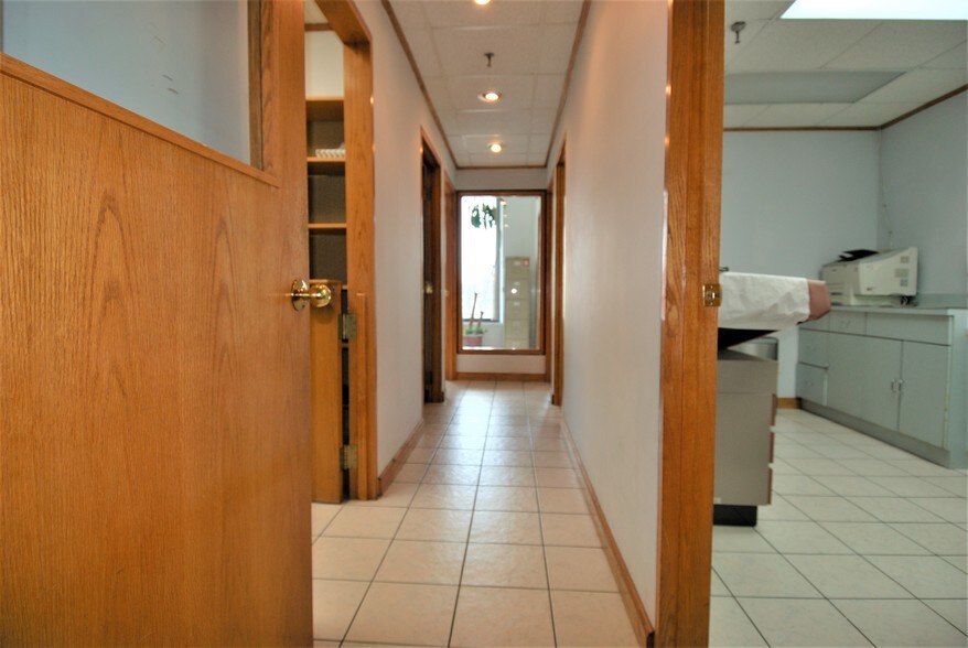 More Photos Of 7-8 Chatham Sq, New York Office For Lease