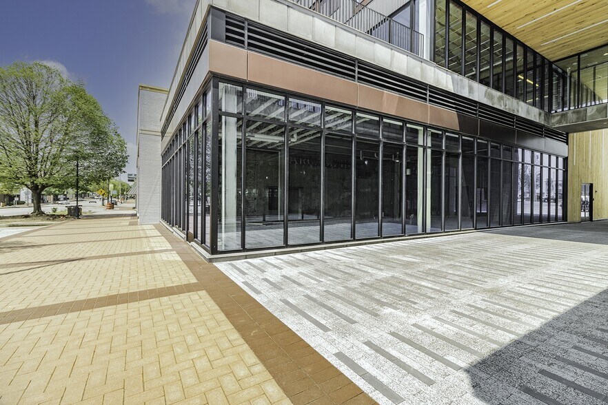 More Photos Of 202 E Emma Ave, Springdale Apartments For Lease