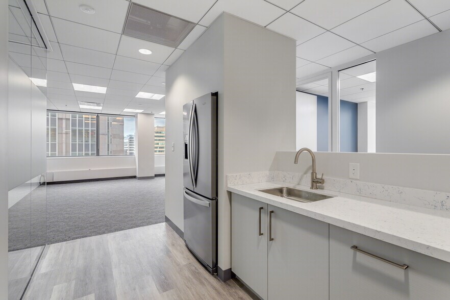More Photos Of 1101 14th St NW, Washington Office For Lease