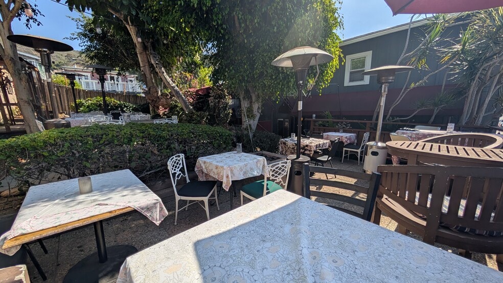 More Photos Of 2794 S Coast Hwy, Laguna Beach Restaurant For Lease