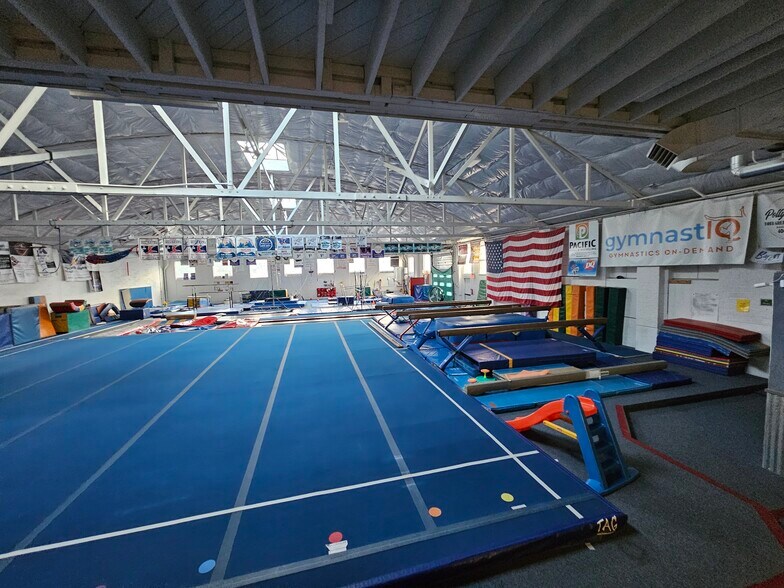 More Photos Of 815 N 1st Ave, Great Falls Auto Dealership For Lease