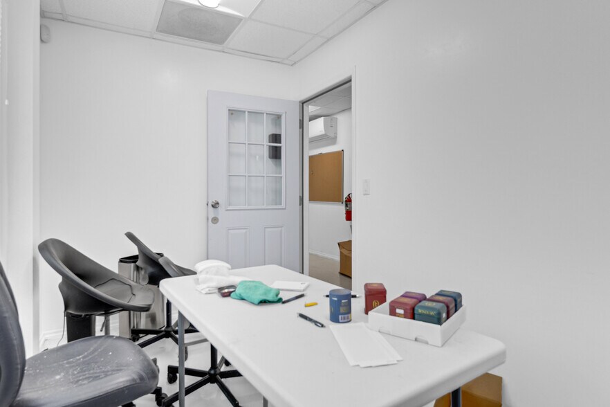 More Photos Of 991 Industrial Way, King City Warehouse For Sale