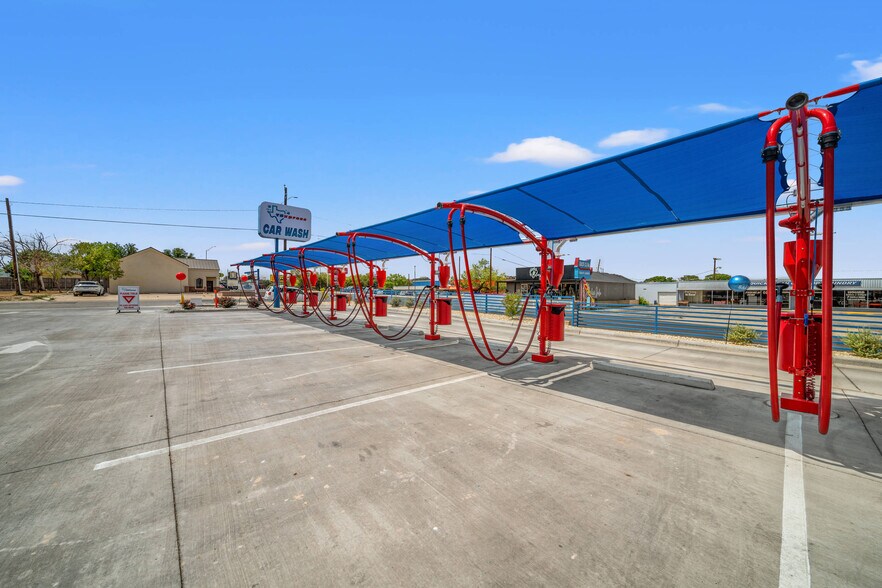 More Photos Of 1209 S Gregg St, Big Spring Carwash For Sale