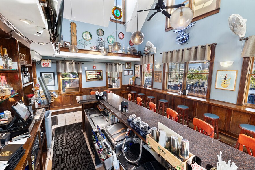 More Photos Of 130 Chapel St, New Shoreham Storefront Retail Residential For Sale