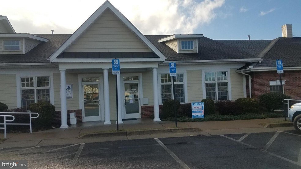 More Photos Of 172 Linden Dr, Winchester Office For Sale